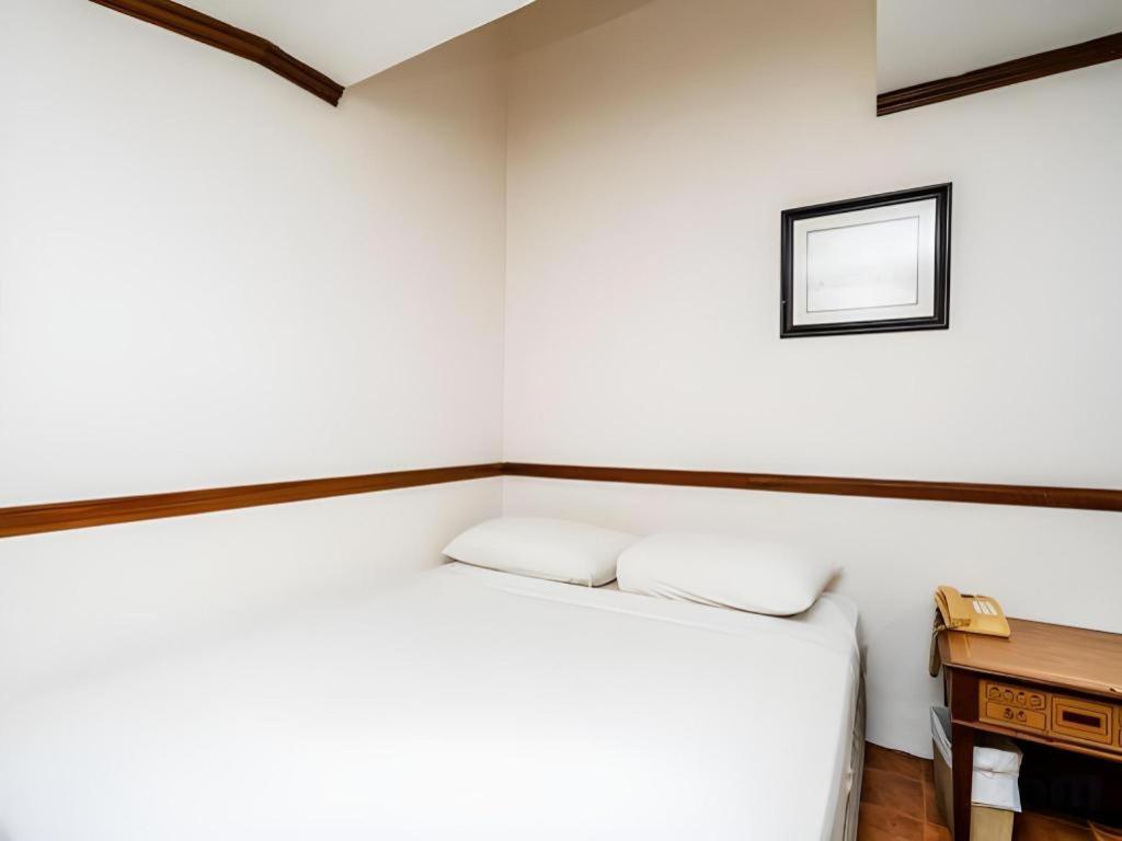 Four Chain View Hotel Сингапур Екстериор снимка