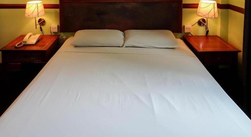 Four Chain View Hotel Сингапур Екстериор снимка