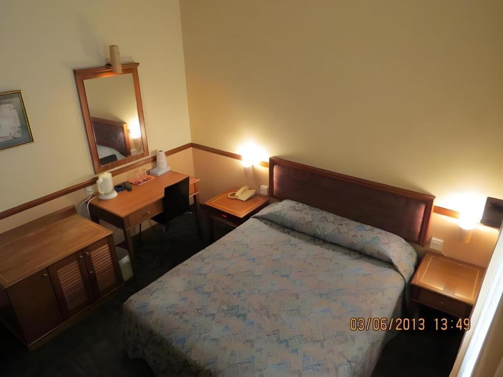 Four Chain View Hotel Сингапур Екстериор снимка